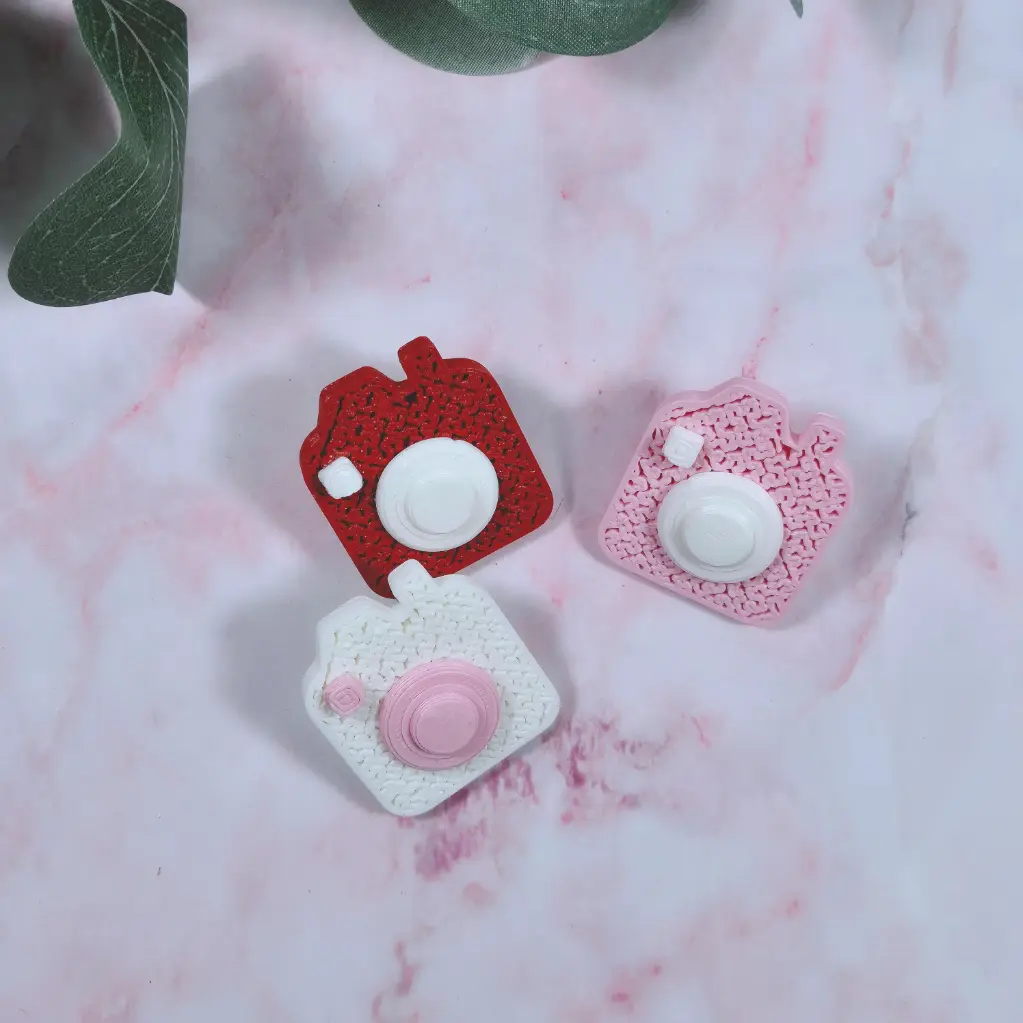 Pins Appareil Photo 3D (Rouge)